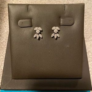 Birks Snowflake ® Snowstorm Mini Diamond Earrings in White Gold